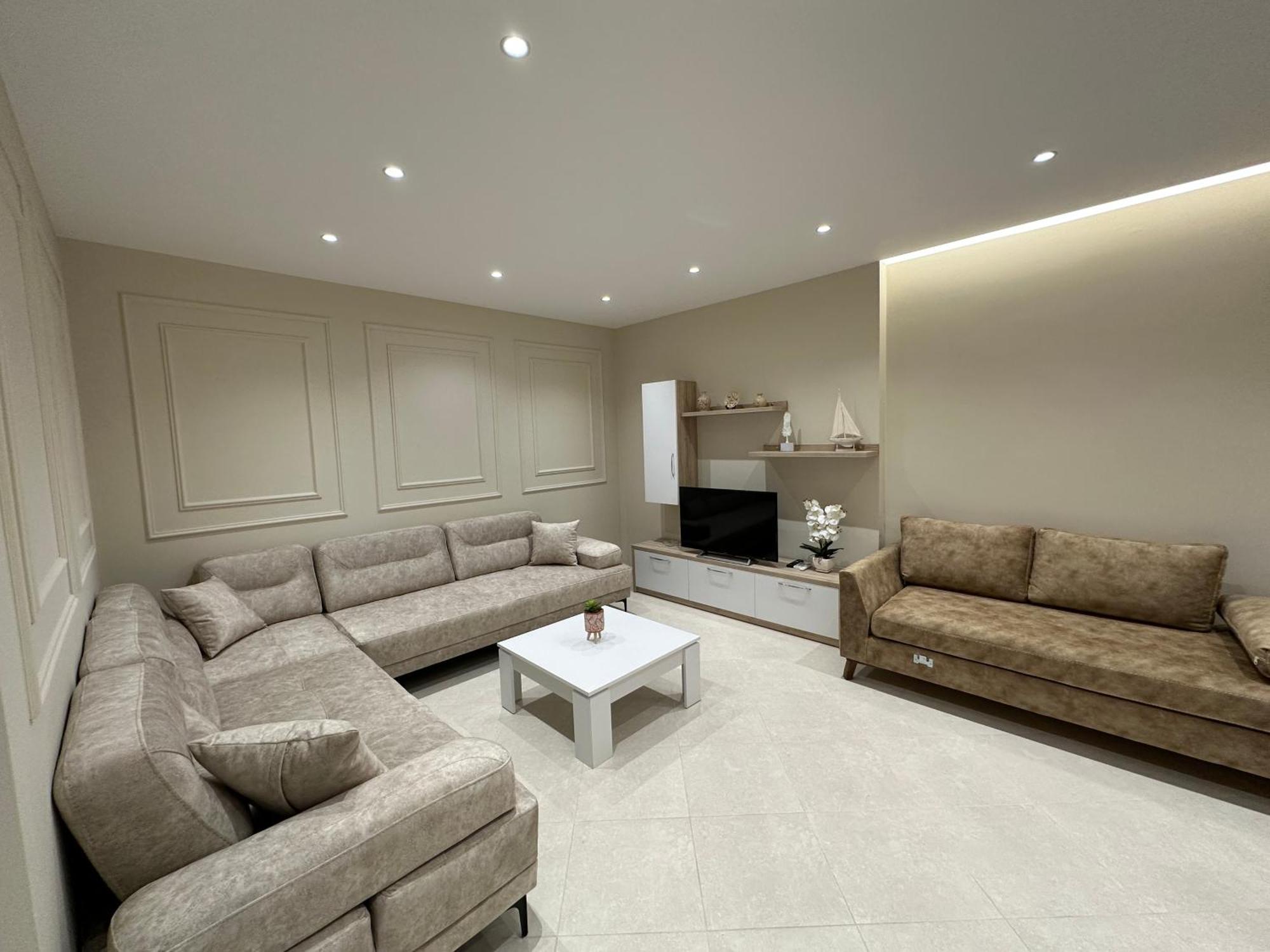 Apartament Beachfront With Balcony